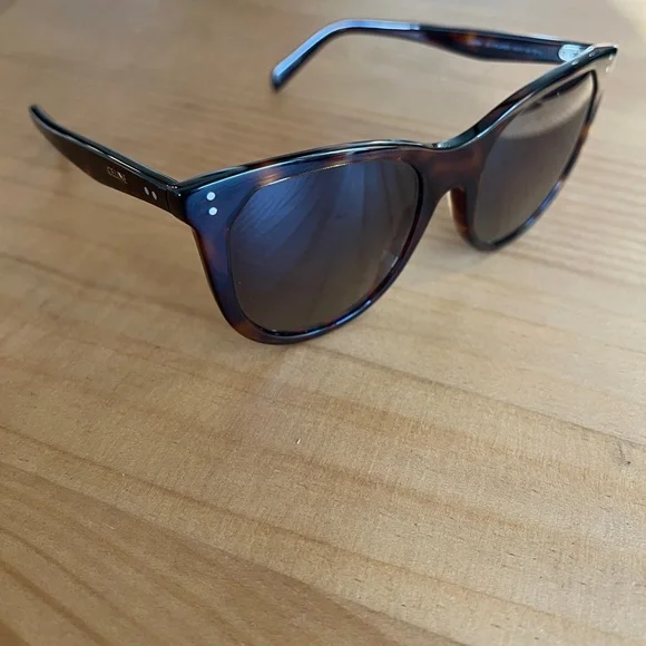 Celine Tortoise Polarized Sunglasses - Picture 3 of 7